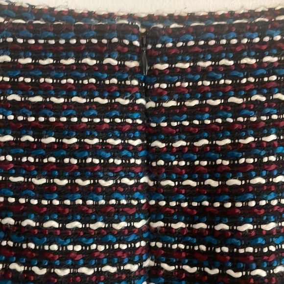 LOFT tweed mini skirt - burgundy, black, while and blue size 10. Zipper closure - Picture 4 of 6